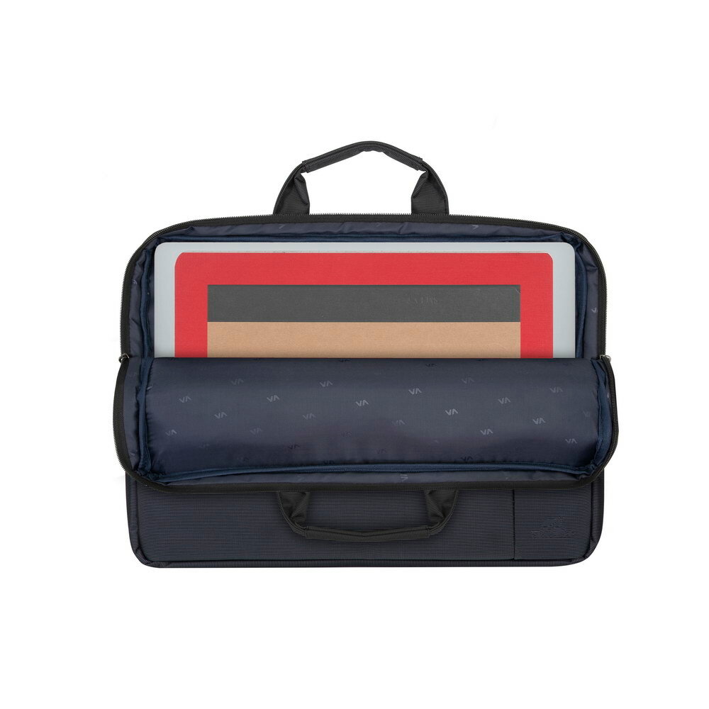 Torba na laptopa Rivacase 8221 13,3” czarna grafika przedstawia odsłoniętą główną kieszeń torby od frontu