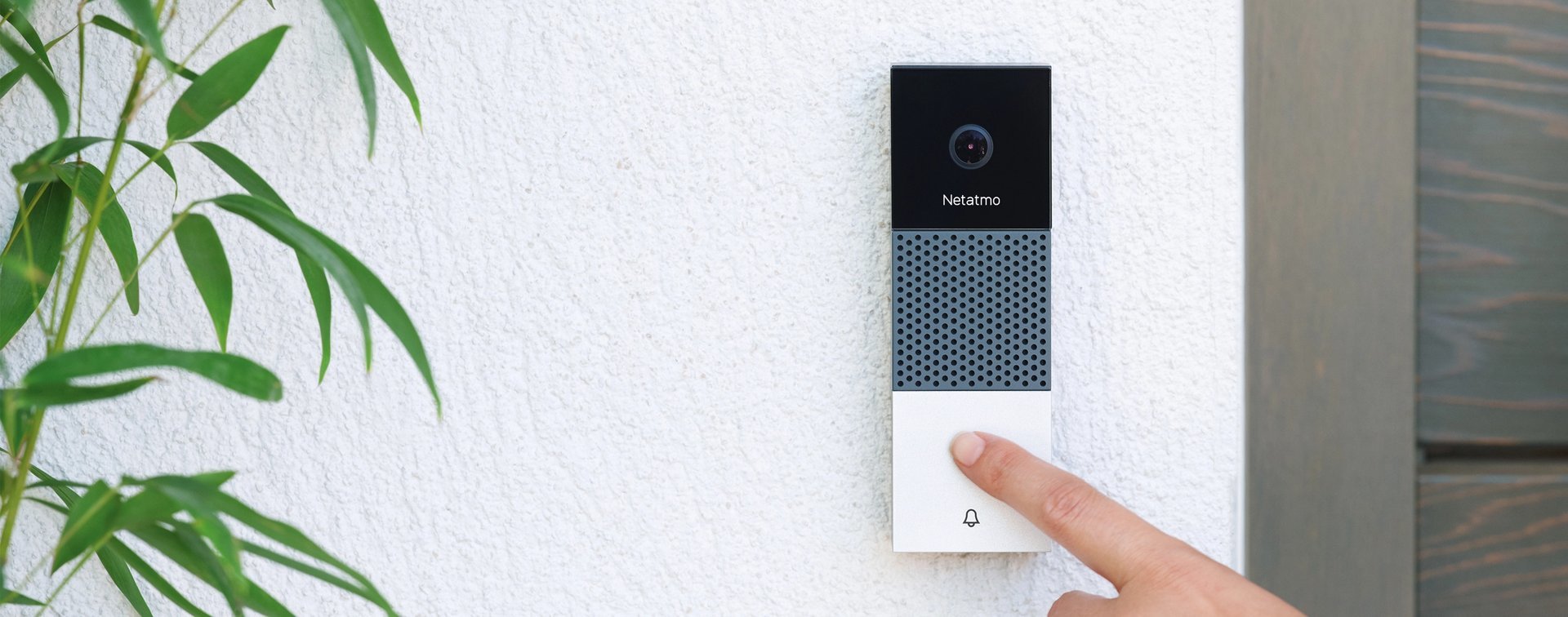Inteligentny wideodomofon Netatmo Doorbell Szaro-biały widok od przodu