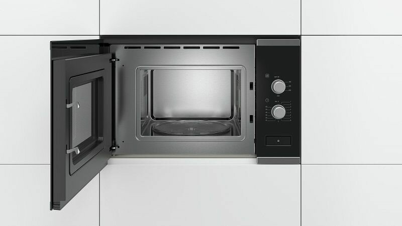 Kuchenka mikrofalowa Bosch BFL520MSO grafika przedstawia kuchenkę w zabudowie